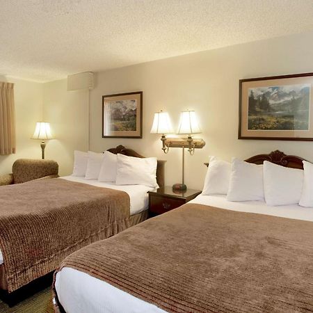 Best Western Torchlite Wheatland Bagian luar foto