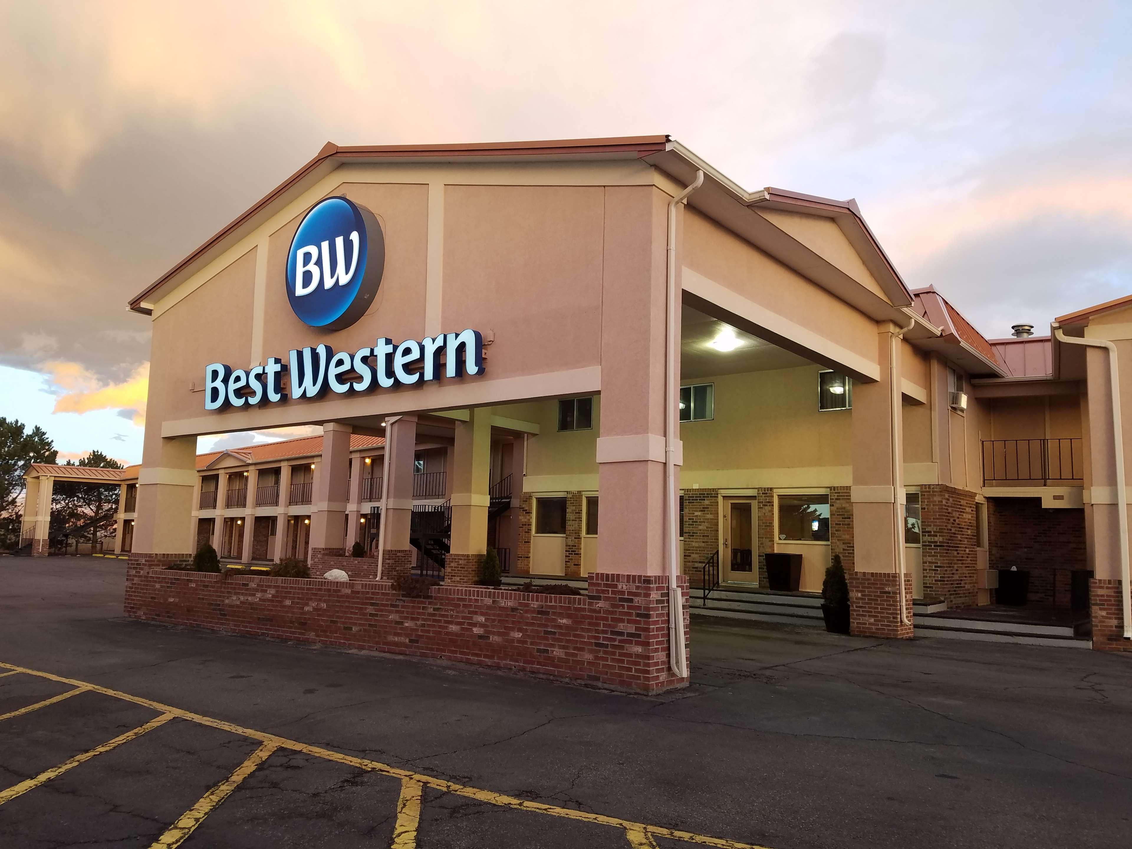 Best Western Torchlite Wheatland Bagian luar foto